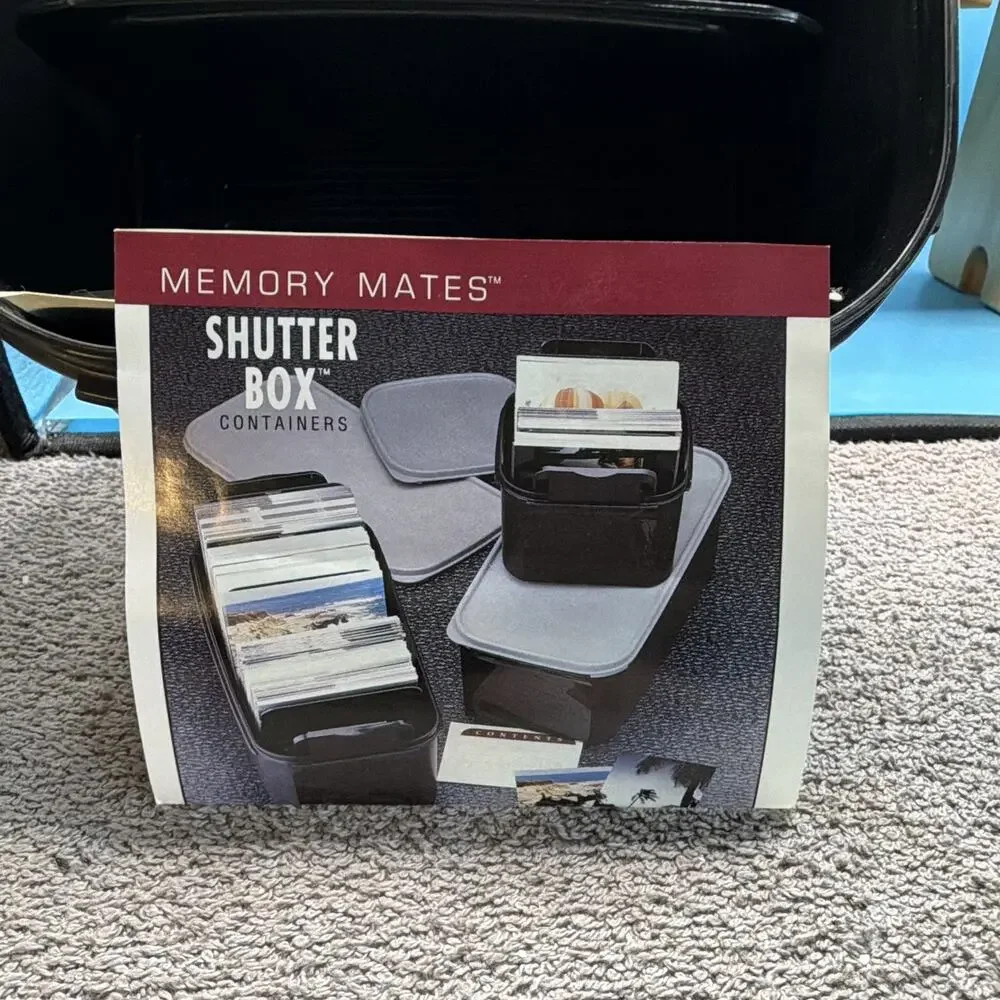 Tupperware Memory Mates- recipe/Shutter Box square Container 11c/2.6L Snap Lid